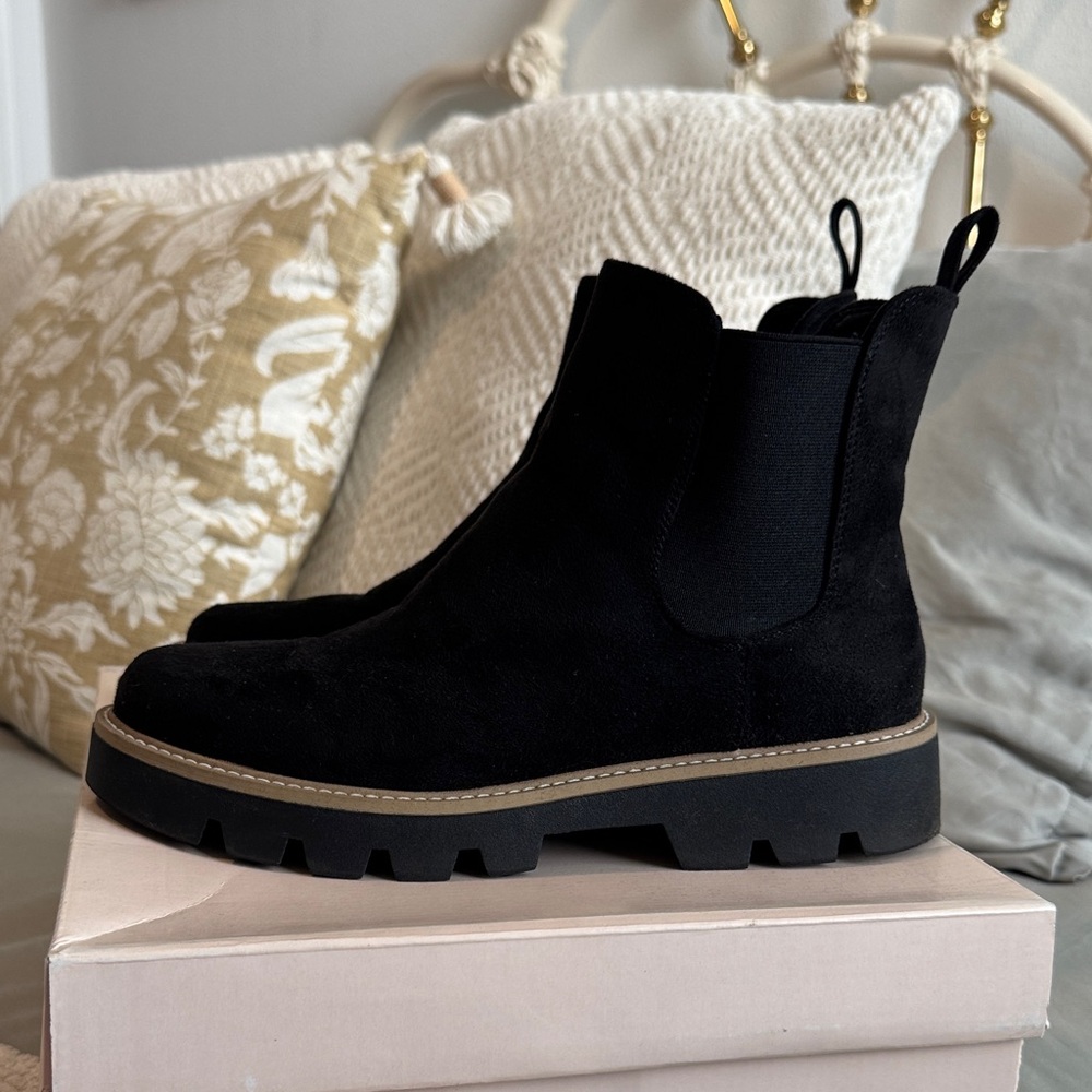 CL by Chinese Laundry Black Ankle Booties 8.5 - Picture 3 of 6